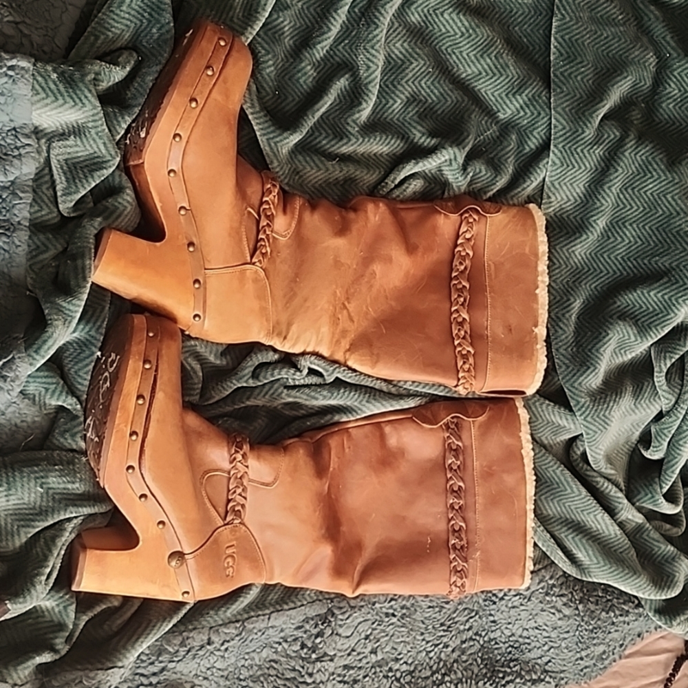 Ugg Savannah tall brown tan clog boots with shearling lining